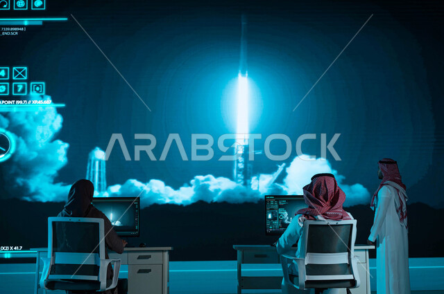 مركز مراقبة رحلات الفضاء, رحلة عربيه سعوديه الى الفضاء الخارجي ،خلفية شاشات حديثه ،صورة من الخلف لفريق عمل يقوم بمراقبة لحظة انطلاق المكوك الفضائي من السعوديه ، رؤية 2030