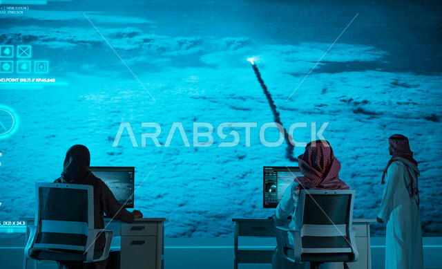 رحلة عربيه سعوديه الى الفضاء الخارجي ،خلفية شاشات حديثه ،صورة من الخلف لفريق عمل يقوم بمراقبة لحظة انطلاق المكوك الفضائي من السعوديه ، مركز مراقبة رحلات الفضاء, وقت انطلاق السفينة الفضائية، رؤية 2030