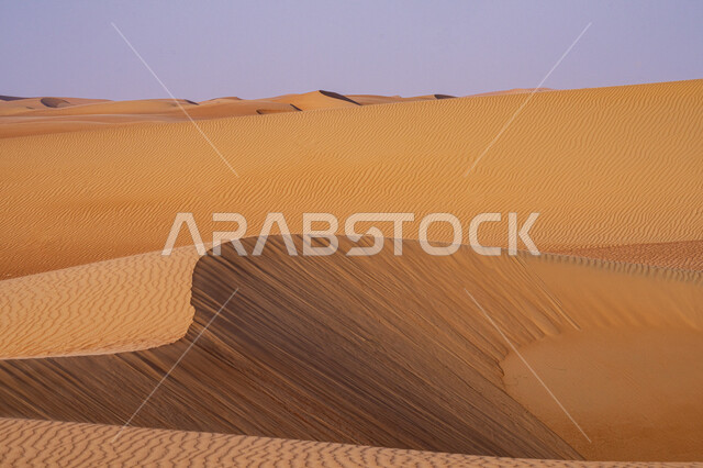 المناظر الطبيعية في البيئة الصحراوية ،  التلال و الكثبان الرملية, تشكيلات الرمال الذهبية الناعمة, خلفية الطبيعه الصحراوية