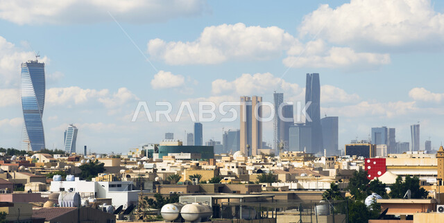 الفن الهندسي المعماري، مجموعة من المباني في مدينة الرياض في المملكة العربية السعودية، معالم سياحية مشهورة في السعوديه، الأبراج وناطحات السحاب، الاهتمام بشكل المنشآت السكنية والشركات، سماء وسحب