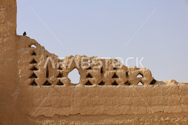 المباني الأثرية والبيوت الطينية في حي الطريف في الدرعية القديمة، الفن الهندسي المعماري القديم لأسوار قصر سلوى في البجيري بمدينة الرياض، معالم أثرية تاريخية قديمة، تأسيس الدولة السعودية الأولى 1727م، أماكن السياحة التراثية في السعودية