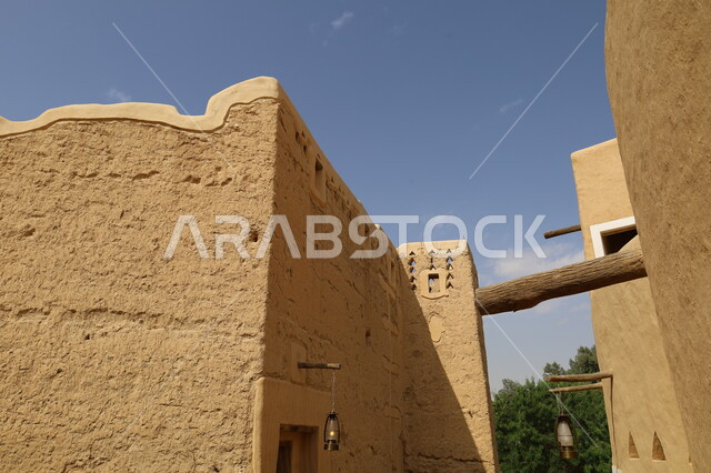 معالم أثرية تاريخية شعبية قديمة، البيوت الأثرية التراثية الطينية في حي الطريف التاريخي، الدرعية القديمة في مدينة الرياض في المملكة العربية السعودية، تأسيس الدولة السعودية الأولى 1727م، أماكن سياحة في السعودية