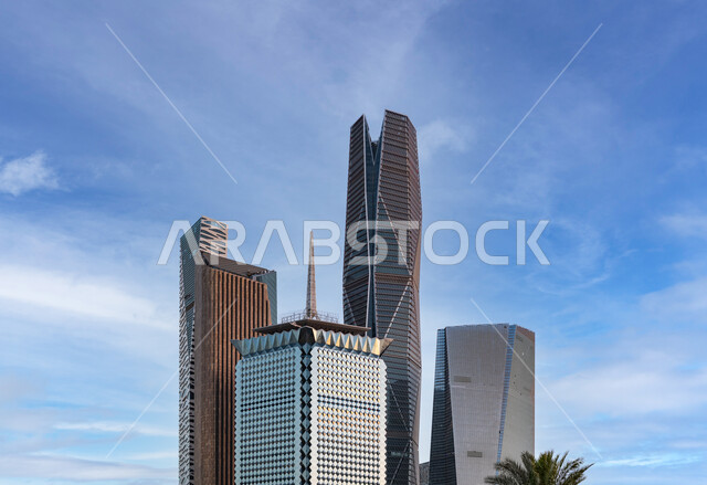 الفن الهندسي المعماري للأبراج وناطحات السحاب، مركز الملك عبد الله المالي (كافد)، أبراج مالية ومنشآت اقتصادية في مدينة الرياض، النمو والتطور العمراني في المملكة العربية السعودية، معالم الرياض المشهورة