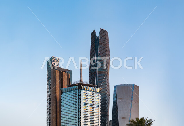 الفن الهندسي المعماري للأبراج وناطحات السحاب، مركز الملك عبد الله المالي (كافد)، أبراج مالية ومنشآت اقتصادية في مدينة الرياض، النمو والتطور العمراني في المملكة العربية السعودية، معالم الرياض المشهورة