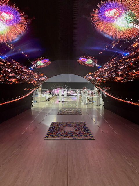 نفق  شاشات رقميه إلكترونيه متطوره في منطقة عسير في معرض سيتي سكيب العالمي، الفرص الاستثمارية في المشاريع العقارية، اضاءة الالعاب الناريه الملونه في مدينة أبها في مركز الرياض للمعارض في ملهم، رؤية مستقبلية 2030، الاستدامة والتخطيط المعماري لقطاع العقارات