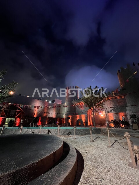 مباني من الطين على الطراز الشعبي القديم,  قضاء أوقات ممتعه في ممارسه الأنشطة الترفيهيه في البوليفارد ورلد, فن التصميم المعماري التاريخي التراثي, الأماكن السياحيه المشهورة في المملكه العربيه السعوديه