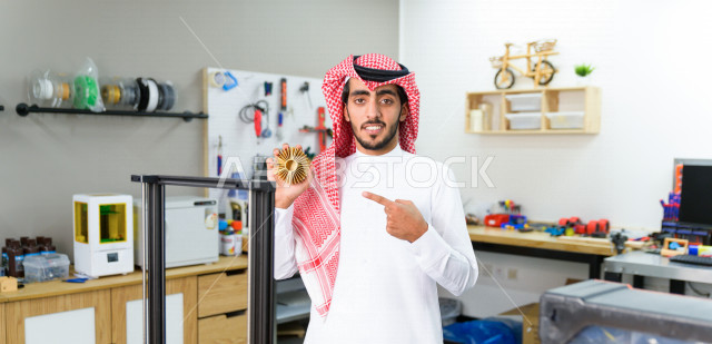 شاب سعودي مبتكر قام بابتكارمجسم ملموس باستخدم طابعة ثلاثية الأبعاد  ،استخدام الذكاء الاصطناعي للتصنيع ، اكاديمية مختصة بالعلوم والتكنولوجيا والهندسة والرياضيات