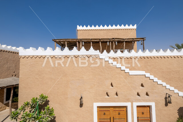 يوم التأسيس السعودي 1727 م, المباني الاثرية الشعبيه في القرية التراثيه، مركز ثقافي سياحي في منتزه البجيري، أسوار الدرعية القديمة في مدينة الرياض، الاحتفال باليوم الوطني 23 سبتمبر في جوهرة المملكة، معالم السعودية في حي الطريف التاريخي