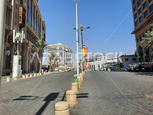  مجمع جبل عمر في شارع إبراهيم الخليل في مكة المكرمة، الفن الهندسي المعماري للأبراج والمباني السياحية، فنادق ومنتجعات كونراد الفاخرة المجاورة للمسجد الحرام بالمملكة العربية السعودية، الفناء الخارجي للحرم المكي الشريف