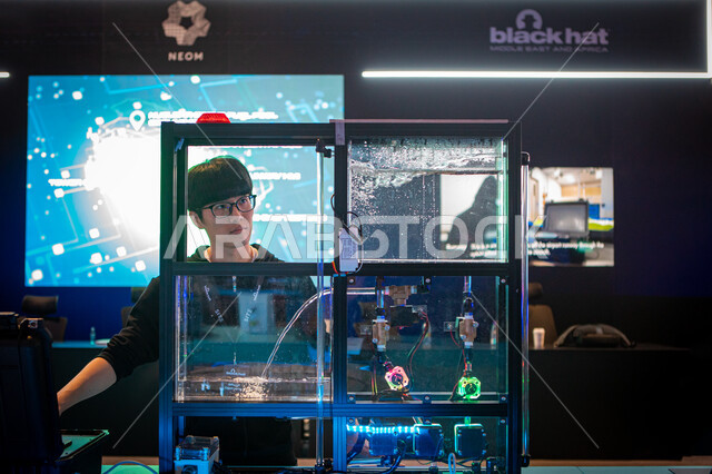 استكشاف الابتكارات في مجال السايبر سكيوريتي, عرض تقنيات عالميه حديثه من حول العالم في معرض بلاك هات للأمن السيبراني ، قدوم الزوار من مختلف البلدان، إنشاء مركز حيوي لمشاركة أحدث التطورات في أمن الشبكات, الحمايه من القرصنه التكنولوجية، فعاليات موسم الرياض