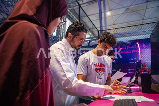 مقاومة التهكير والقرصنه في امن الشبكات، معرض بلاك هات للامن السيبراني, استكشاف التقنيات والابتكارات في مجال السايبر سكيوريتي, قراءة التعلميات للتعرف على استراتيجيات لمواجهة التهديدات السيبرانيه, فعاليات موسم الرياض, منظمة لحماية النظام البيئي التكنولوجي