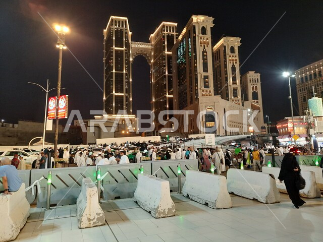 المجمعات السكنية في قلب المدينة المقدسة، فنون الهندسة المعمارية الفاخرة، صورة مقربة لابراج شركة جبل عمر للتطوير في مكة المكرمة، الابنية وناطحات السحاب في المملكة العربية السعودية، الأماكن والمعالم السياحية في المملكة .