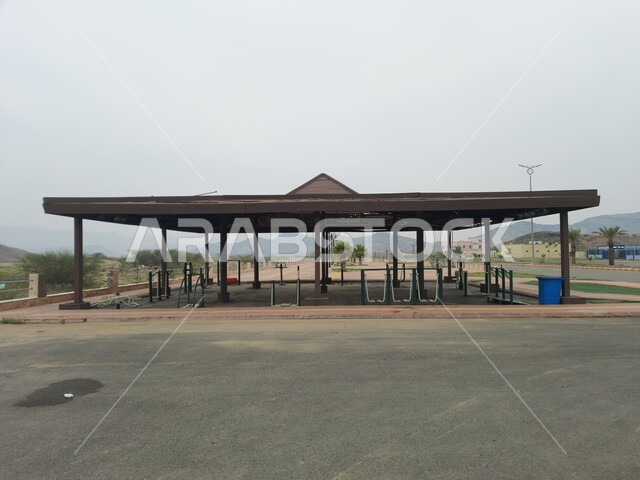 تهيئة وتجهيز الطرقات والشوارع في مدن الجبال والقمم والمرتفعات, معالم جبلية سياحية مشهورة في مدينة الحجرة بمنطقة الباحة في المملكة العربية السعودية, مناطق السياحة قضاء الوقت الممتع في وقت النهار