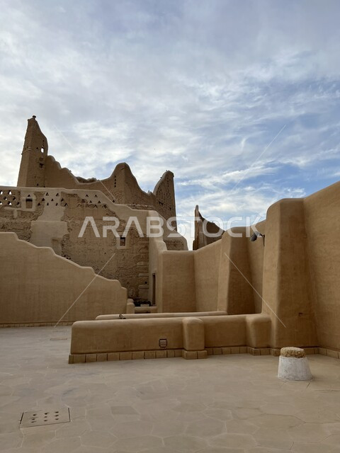 The ancient architectural engineering art of the walls of Salwa Palace in Al-Bujairi in the Al-Turaif district, ancient mud buildings and houses in old Diriyah in the city of Riyadh, ancient historical monuments, heritage tourism places in Saudi Arabia
