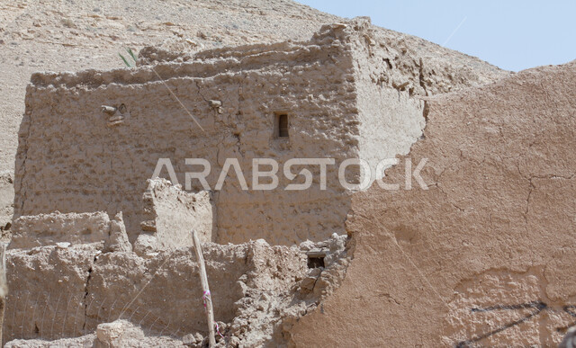 القرية التراثية الشعبية, المنشآت المبنية على الطراز التاريخي التراثي الطيني القديم, معالم سياحيه مشهورة في المملكة العربية السعودية, الوجهة السياحية لجذب الزوار من شتى أنحاء العالم, المشاريع التأهيلية في مدينة الغاط في الرياض