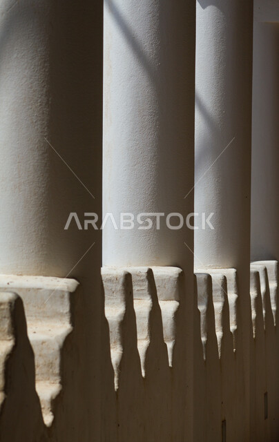 الحضارة التاريخية القديمة في السعودية، البيوت والمنشآت الطينية التاريخية، أماكن سياحية في السعودية, تهيئة وتجديد القرى التراثية والمشاريع التأهيلية في مدينة الغاط في الرياض, البناء المشيد على الطراز الاسلامي القديم