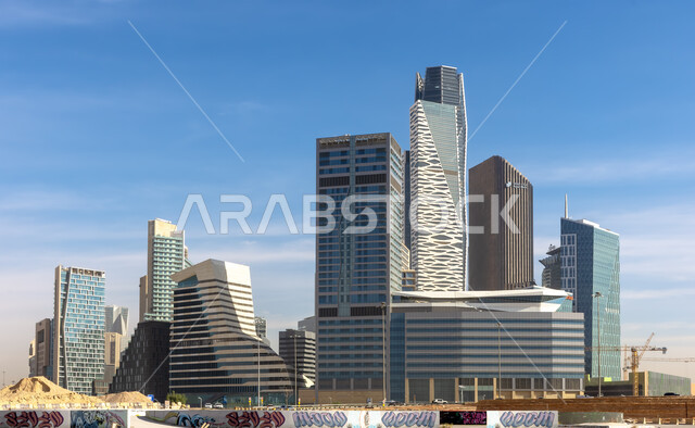 الشركات الرائدة الراقية في الخدمات المصرفية والتكنولوجيا المالية ،مركز الملك عبد الله المالي (كافد) في الرياض بالمملكة ،معالم الرياض المشهورة, الوجهة المثالية للمال والأعمال بمعايير عالمية, الفن الهندسي المعماري للأبراج الاقتصادية وناطحات السحاب