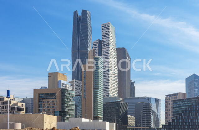  الوجهة المثالية للمال والأعمال بمعايير عالمية, الفن الهندسي المعماري للأبراج الاقتصادية وناطحات السحاب، الشركات الراقية الرائدة في الخدمات المصرفية والتكنولوجيا المالية، مركز الملك عبد الله المالي (كافد) في الرياض بالمملكة، معالم الرياض المشهورة