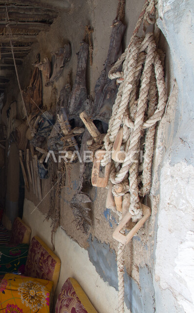 أدوات قديمة بطابع شعبي قديم, المعدات التقليدية المصنوعة من الخيش في المملكة العربية السعودية, استخدام سعائف الخوص في الصناعة المنزلية, الأصالة والتراث السعودي