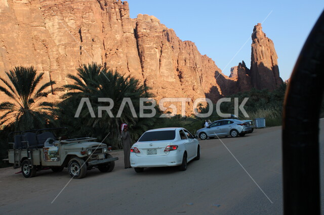 التضاريس والنحت الصخري، رحلات ومغامرات برية استكشافية في وادي الديسة، سلسلة الجبال والتكوينات والتشكلات الصخرية في منطقة تبوك، المناطق الصحراوية والكثبان الرملية في البراري، معالم اثرية تاريخية قديمة، اماكن سياحية مشهورة في المملكة العربية السعودية