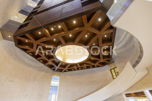 الفن الهندسي المعماري على الطراز الحديث للمباني والمراكز الطبية في المملكة, مختبر أبحاث طبية حديث لفحص المواد الكيميائية، تطوير التكنولوجيا الحيوية في المختبرات العلمية, إجراء التجارب والفحوصات والعينات في معامل الكيمياء, التجهيزات والديكورات الداخلية الراقية