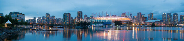 التصاميم الهندسية الفنية للأبراج المطلة على ساحل الخليج العربي, صورة بانورامية للمنشآت السياحية في وقت النهار, التطور والتقدم العمراني في الدوحة, أماكن السياحة وقضاء الوقت الممتع في دولة قطر