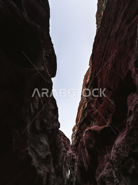 Hasma Desert in Jeddah in the Kingdom of Saudi Arabia, ancient civilization and historical monuments, natural sedimentary rocks, rock sculpture in desert areas, rock formations and formations in the Tabuk region, places that attract and attract tourists from all over the world