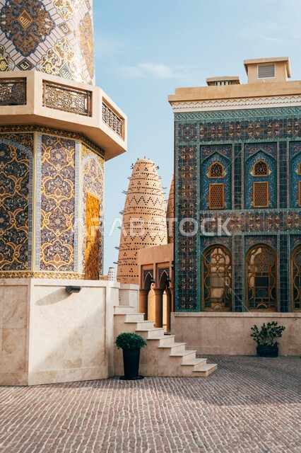 مسجد قرية كتارا في مدينة الدوحة، آداء الفرائض والصلوات, العبادة والتقرب إلى الله, الفن الهندسي المعماري على الطراز الإسلامي الحديث، معالم دينية إسلامية مشهورة, أماكن تاريخية تراثية ثقافية