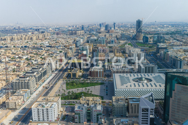 تصوير جوي علوي باستخدام تقنية الدرون لتصوير ناطحات السحاب بمدينة الرياض في المملكة العربية السعودي . جمال الأبراج و الفن الهندسي في السعودية ، معالم سياحية  ، معالم سياحية