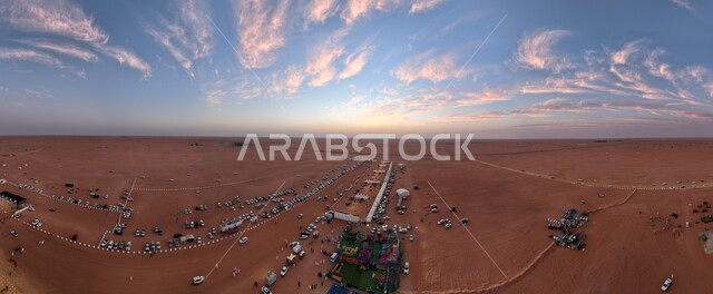 ذكرى تأسيس الدولة السعودية الأولى في 22 فبراير, يوم بدينا 1727م, صورة جوية للأسواق التراثية وسط الصحراء الرملية, فعاليات موسمية خليجية, مهرجانات وخيم شعبية في البراري السعودية, أماكن الرحلات السياحية والنشاطات الصحراوية, اليوم الوطني السعودي في 23 سبتمبر