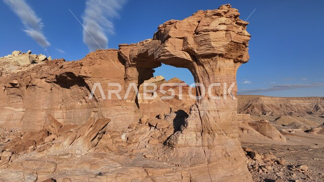 أثار تاريخية قديمة في المملكة العربية السعودية, التكوينات والتشكلات الصخرية الطبيعة الصحراوية, معالم سياحية أثرية لجذب السياح