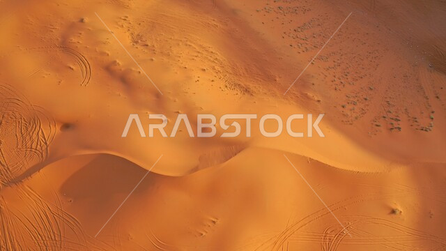 التشكيلات الرملية في المناطق الطبيعية الصحراوية في المملكة العربية السعودية، الكثبان والرمال الذهبية الناعمة في الصحراء العربية، نفود الخرارة في مدينة الرياض في النهار