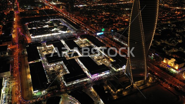 برج المجدول في المملكة العربية السعودية، مفهوم النمو والتطور العمراني للمنشآت والمباني السكنية والتجارية، الأبراج وناطحات السحاب المضاءة في الليل، الفن الهندسي المعماري للمعالم والأماكن السياحية المشهورة في مدينة الرياض