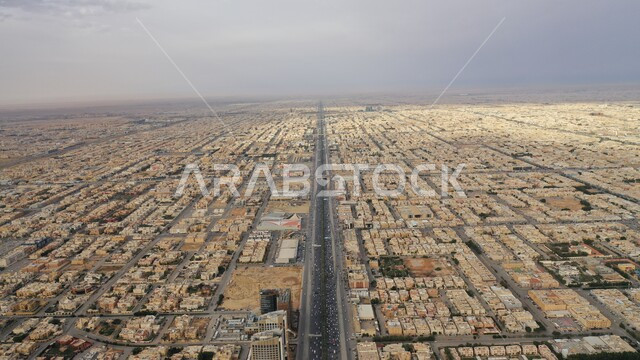  بناء مستقبل حضاري ومتطور في المملكة, النمو والتطور الهندسي المعماري المتميز بالسعودية, أماكن ومعالم سياحية مشهورة بالرياض، حركة سير السيارات على الطريق العام، تحقيق النهضة الاقتصادية والتجارية