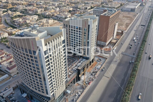 فندق وريزيدنسز موڤنبيك الرياض بجانب مركز الملك عبد الله المالي، مدن ومعالم سياحية مشهورة، جذب و استقطاب السياح من انحاء العالم، المرافق الاجتماعات والفعاليات الترفيهية في المملكة العربية السعودية