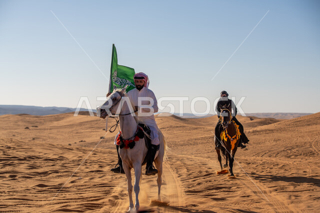  اليوم الوطني 23 سبتمبر, استذكار يوم العلم 11 مارس, رفع علم المملكة بفخر, ممارسة الهوايات الترفيهية في المناطق الصحراوية, فارس وفارسة عربيان خليجيان سعوديان يمتطيان الجياد العربية الأصيلة, يوم بدينا 1727م, ذكرى تأسيس الدولة السعودية الأولى في 22 فبراير