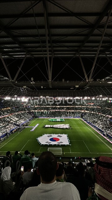 نهائيات كأس العالم (فيفا)، منافسة بين الفريق السعودي والكوري الجنوبي، مونديال قطر 2022، ملعب في مدينة الدوحه في قطر، الاهتمام والشغف بكرة القدم، مفهوم الأندية والتشجيع