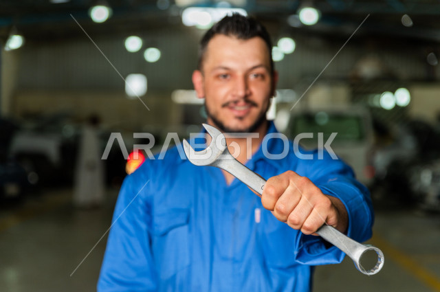 Mechanical engineer inside the car workshop, with different expressions and gestures of face and hands, use of tools for maintenance, manual repair, car repair and maintenance services, mechanical engineer, maintenance workshop