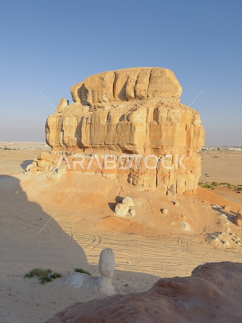 Mountainous landscapes, archaeological landmarks and places in the Eastern Province, the Four Mountains in Al-Ahsa Governorate in the Kingdom of Saudi Arabia, recreational activities and events, attracting and attracting tourists from all over the world.