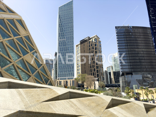 الفن الهندسي المعماري الحديث والمتطور, مركز الملك عبد الله المالي ( كافد ) في الرياض، المدينة المالية في المملكة العربية السعودية ، الوجهة الرئيسية للمال والاعمال في السعودية ، الابراج وناطحات السحاب