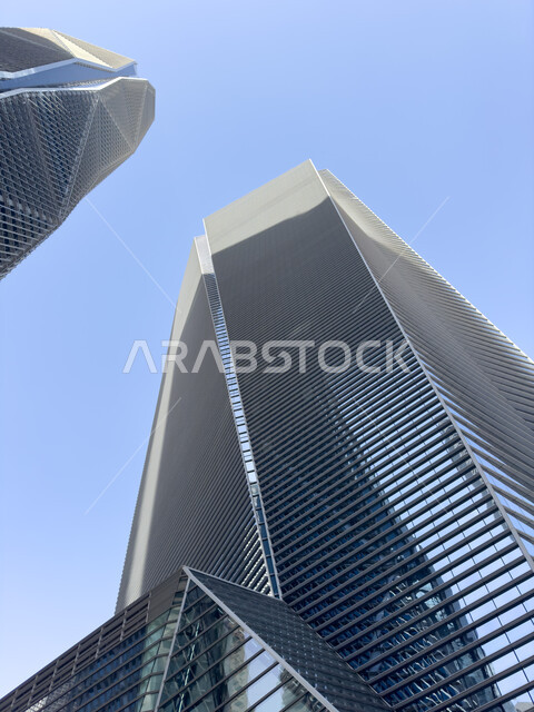 الشركات الراقية الرائدة في الخدمات المصرفية والتكنولوجيا المالية, صورة من الاسفل لمركز الملك عبدالله المالي (كافد) في الرياض بالمملكة العربية السعودية، الاستمرار في تطوير وتحديث التصاميم الهندسية للمباني، أماكن ومعالم مشهورة