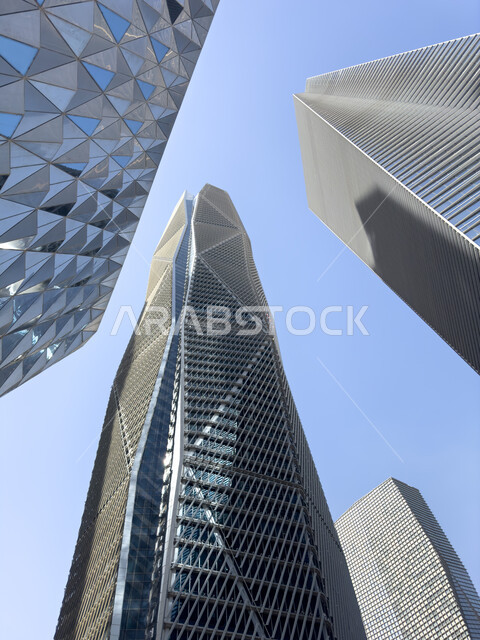 فنون وتصاميم هندسية معمارية مميزة للأبراج الاقتصادية وناطحات السحاب، الاهتمام بالنهضة الاقتصادية والتجارية, مركز الملك عبد الله المالي ( كافد ) في مدينة الرياض بالمملكة العربية السعودية, معالم الرياض الشهيرة