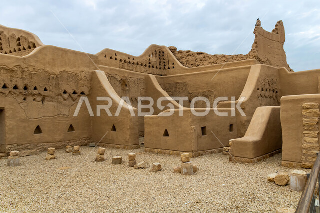 البيوت القديمة في الدرعية بالرياض في المملكة العربية السعودية، قصر الإمام عبد الله بن سعود، حي الطريف التاريخي الآثري، الدرعية جوهرة المملكة، معالم السعودية السياحية الأثرية القديمة، موقع التراث العالمي لليونسكو