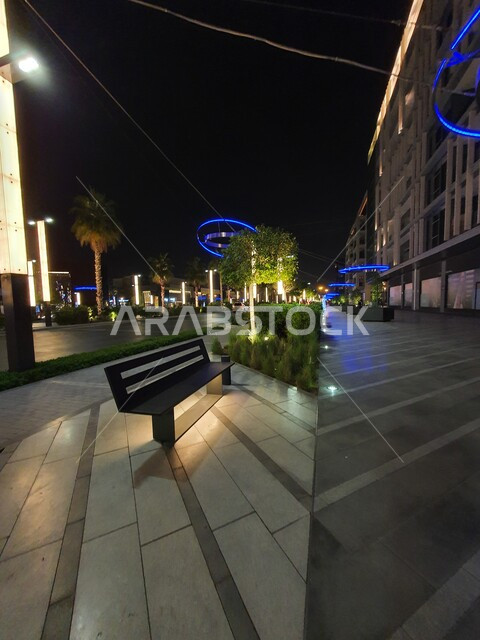 ممرات عامة للتجول ومقاعد للاستراحة والتنزه في الطبيعة والهواء الطلق، اماكن ومناطق ترفيهيه سياحية في دولة الامارات العربية المتحدة، وجهه عائلية للقيام بالأنشطة والفعاليات الممتعة، مراكز التسلية والترفيه في وقت الليل، مول سيتي ووك في إمارة دبي