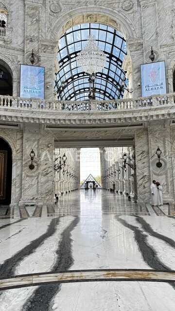 مول الحزم التجاري في منطقة المرخية، التصاميم والديكورات الداخلية الراقية على طراز معماري حديث، الأسواق الفاخرة والمعالم السياحية المشهورة في مدينة الدوحة، مراكز التسوق والفعاليات الترفيهيه في دولة قطر