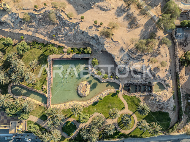 الفن الهندسي المعماري للمعالم المشهورة في السعودية, النمو والتطور والتقدم العمراني في المملكة، مراكز متطورة لتقديم الاهتمام والرعاية الصحية للمرضى، صورة علوية عامودية لمركز أبحاث مستشفى الملك فيصل التخصصي في مدينة الرياض في النهار