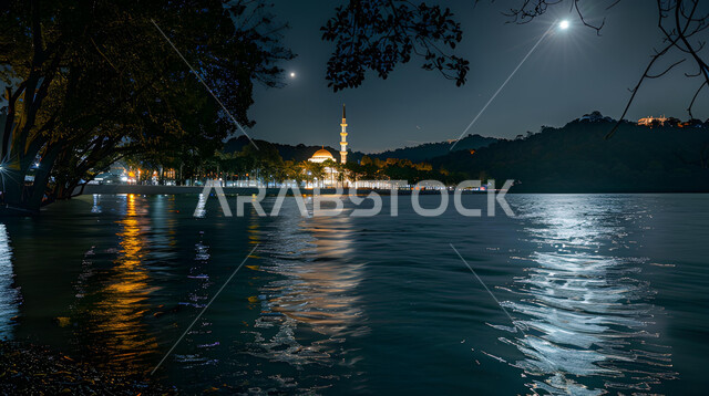 الطبيعة المائية المتميزة، الفن الهندسي المعماري لمسجد بجانب بحيرة ماء ليلا، ديكورات وتصاميم على الطراز الإسلامي، العبادة والتقرب إلى الله، آداء الفرائض والصلوات، القبب والمآذن المضيئة، خلفيات وأجواء رمضانية