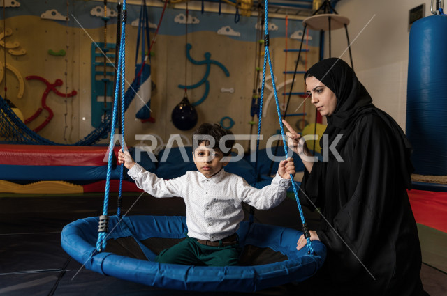 معلمة لرياض أطفال عربية سعودية ، تختص بالاعتناء بأطفال ذو احتياجات خاصة ، أداء لكثير من الأنشطة الممتعة لذوي الهمم ، دمج ذوي الاحتياجات الخاصة في رياض الأطفال والحاضنات