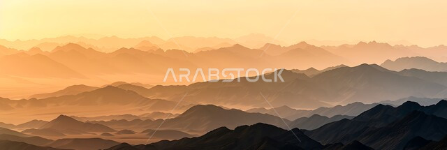  منظر الغيوم والسحب في السماء عند غروب الشمس فوق التضاريس الطبيعية والتكوينات والتشكلات الصخرية، صورة جوية لجبال تنومة في منطقة عسير، قمم ومرتفعات سلسلة السروات الجبلية، الأماكن والمناطق الطبيعية في المملكة العربية السعودية