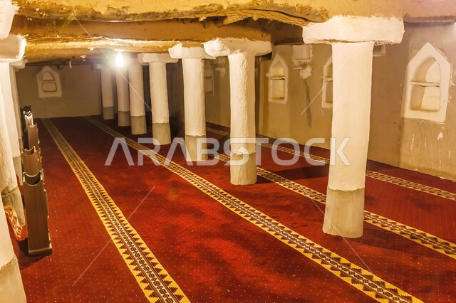 Interior decorations and designs in the ancient Arab style of the Al-Faylaqiyya Mosque in the heritage village of Ushaiqar, archaeological buildings in Shaqra Governorate, ancient historical monuments in the city of Riyadh, famous tourist places in Saudi Arabia, areas of worship and performing religious duties in popular villages.